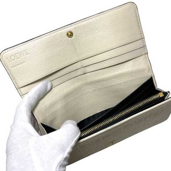 Loewe bi-fold long wallet ec-25157 beige Repeat Anagram 107.55.F11 leather 26... - Picture 9 of 11